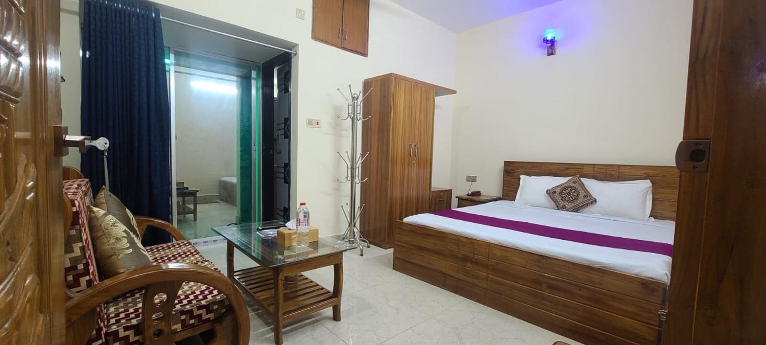 Standard Couple Bed (Non A/C) 1