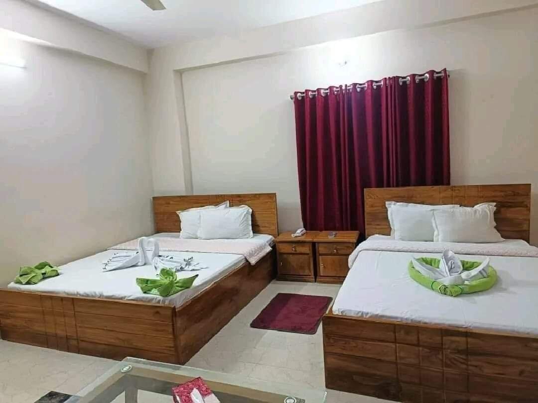 Deluxe Twin Bed (A/C) 1