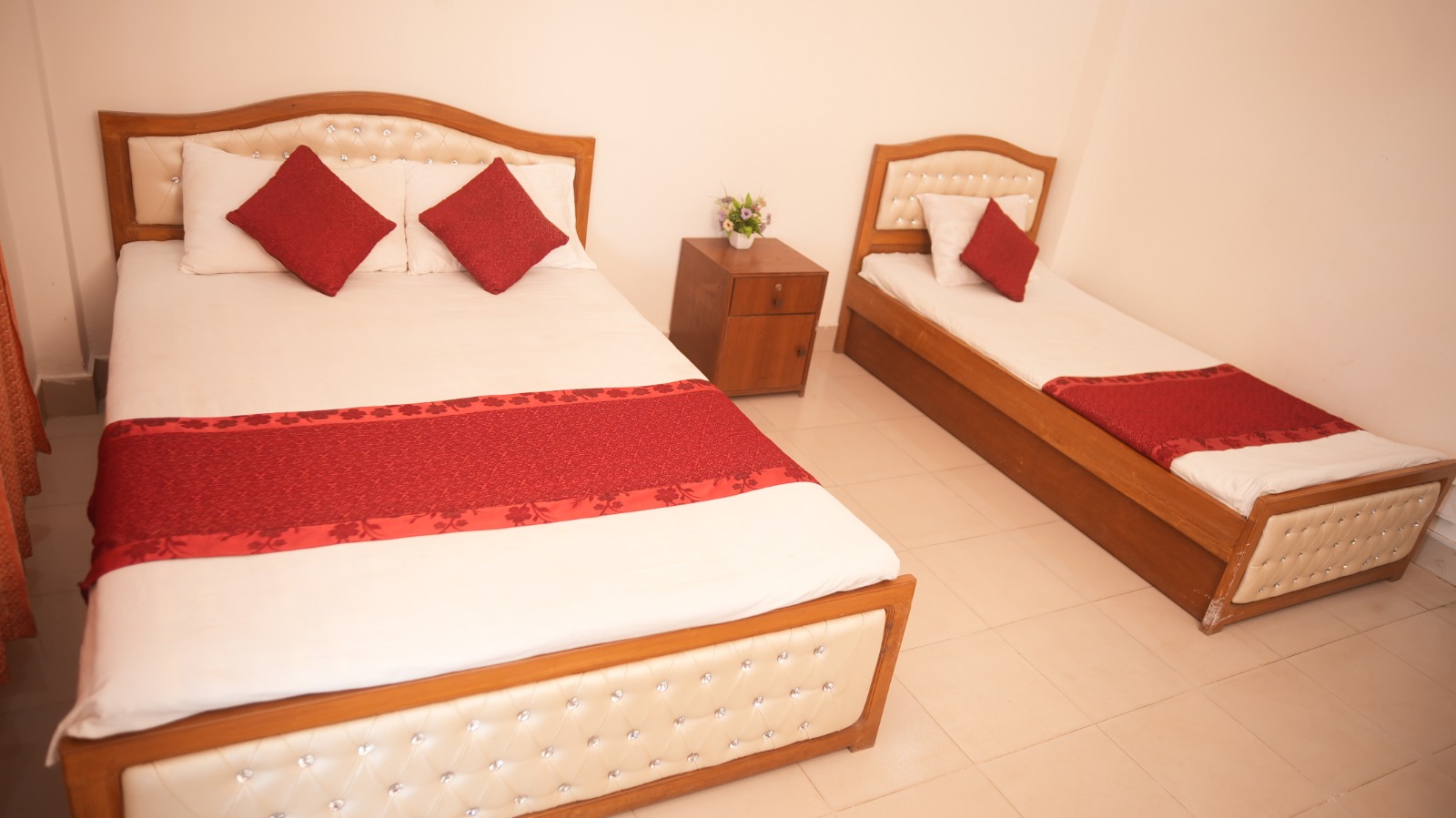 Twin Double Room(Ac)